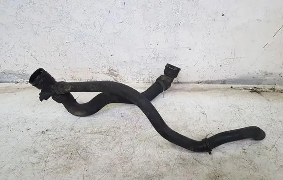 Audi A4 S4 B7 8E 8H Engine coolant pipe/hose