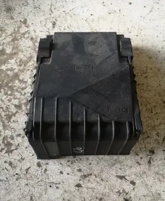 Volkswagen Golf VI Fuse box cover 1K0937132F
