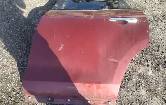 Mazda CX-7 Rear door RAUDONOS