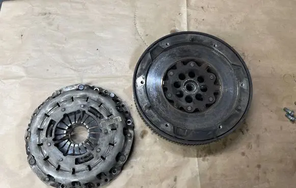 BMW 1 E81 E87 Clutch set kit 7577479