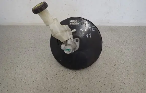Nissan Note (E11) Brake booster