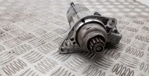 Skoda Yeti (5L) Starter motor 02Z911024K