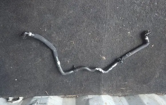 BMW X5 G05 Engine coolant pipe/hose 8742648 22322910