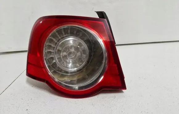 Volkswagen PASSAT B6 Rear/tail lights