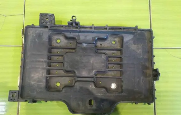 Hyundai ix 55 Battery box tray 10AB2 371503J100