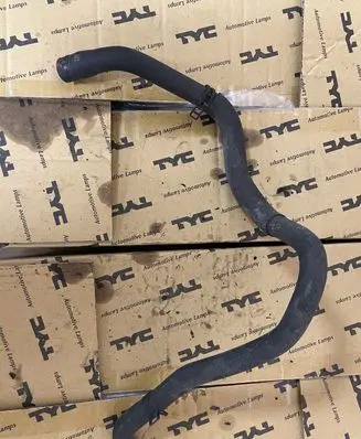 Mazda CX-7 Engine coolant pipe/hose