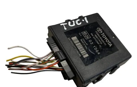 Toyota Urban Cruiser (XP110) Parking PDC control unit/module PZ464B442001 4M0174T2F