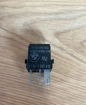 BMW 7 E32 Other relay 61361393412 V23073B1002X18