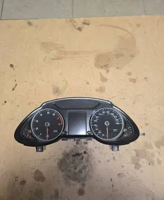 Audi Q5 SQ5 Speedometer (instrument cluster) 8R0920981N