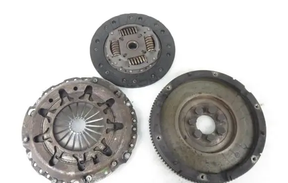 Renault Clio II Flywheel 322026910