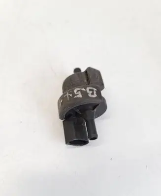 Volkswagen PASSAT B5 Valve vacuum 058133459 PX0421213