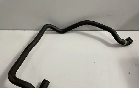 BMW 7 E65 E66 Engine coolant pipe/hose 8377700