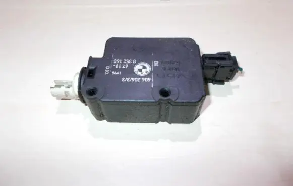 BMW 7 E38 Central locking motor 67113352160 40620433
