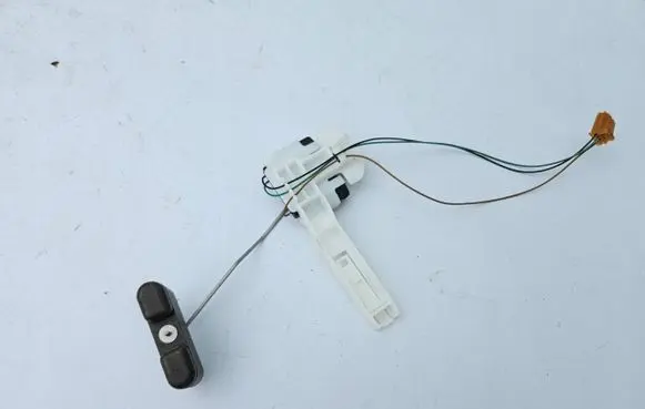 Audi A4 S4 B9 8W Fuel level sensor 8W0919673G