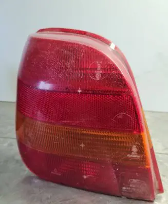 Volvo V70 Tailgate rear/tail lights 13910100