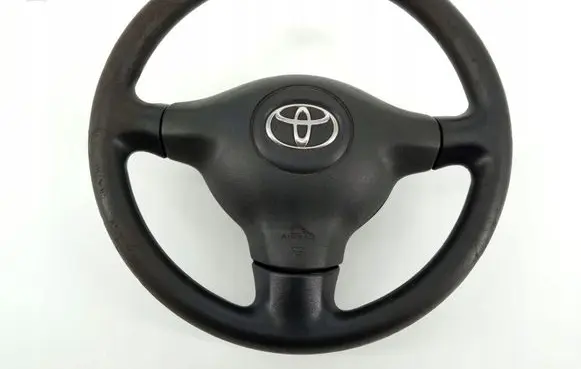 Toyota Yaris Steering wheel 