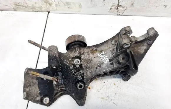 Chevrolet Epica Engine mounting bracket