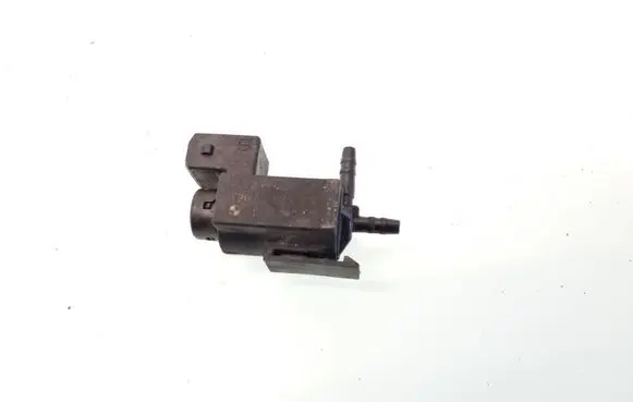 Vacuum valve