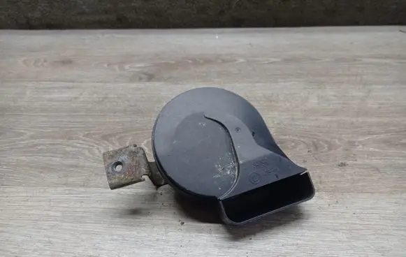 Volvo V70 Horn signal 49042