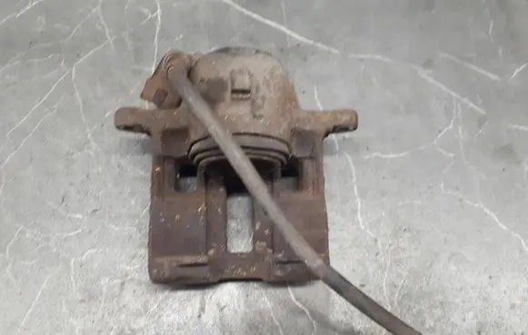 Peugeot 406 Rear brake caliper