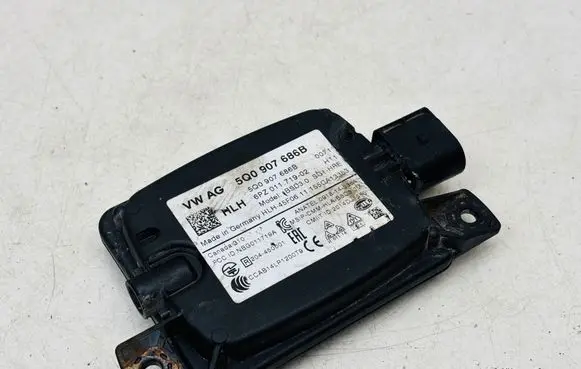 Skoda Superb B8 (3V) Blind spot module 5Q0907686B 6PZ01171902