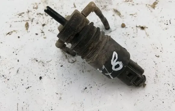 Seat Alhambra (Mk1) Windscreen/windshield washer pump 1J0973722