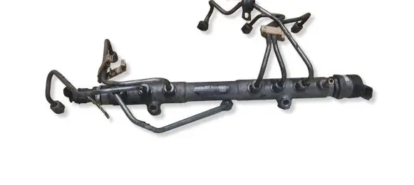 Volvo XC90 Fuel main line pipe 30777554