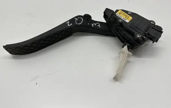 Audi Q7 4L Accelerator throttle pedal 7L0723507D