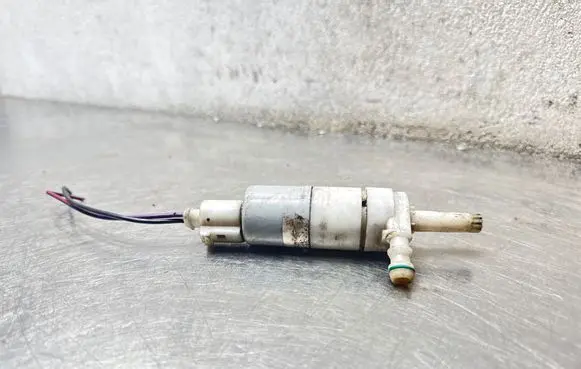 Opel Insignia A Windscreen/windshield washer pump 13250289