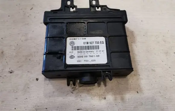 Volkswagen Golf IV Gearbox control unit/module 01M927733EQ