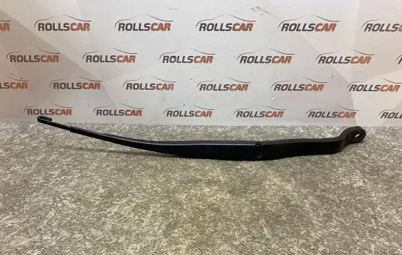 Honda CR-V Front wiper blade arm