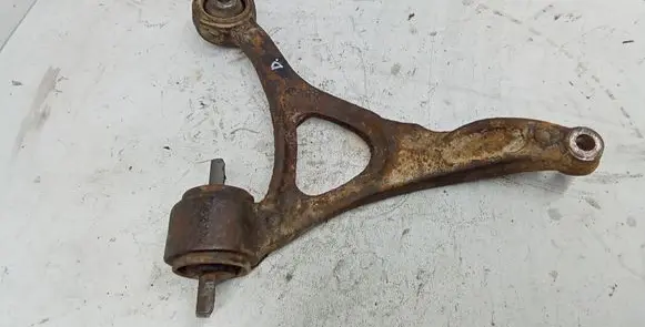 Volvo XC90 Front lower control arm/wishbone 8646614 36050810