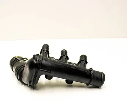 Renault Austral Engine coolant pipe/hose 210471383R