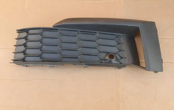 Skoda Kodiaq Front bumper lower grill 565807367C