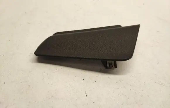 Ford Mustang VI Dashboard glove box trim FR3B63044F46A
