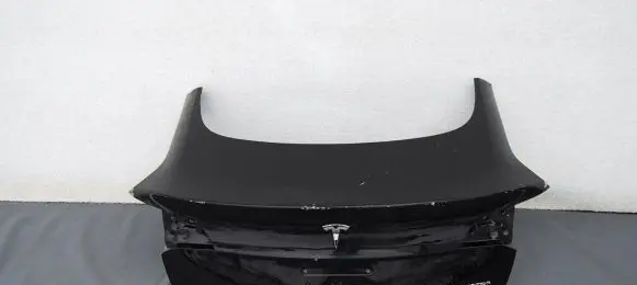 Tesla Model 3 Tailgate/trunk/boot lid 1601460-E0-A