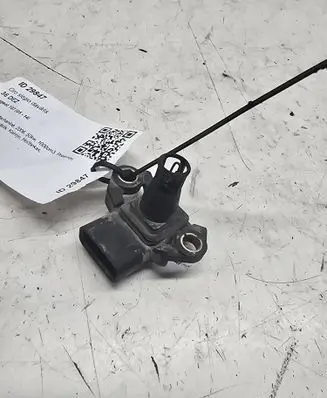 Peugeot 107 Air pressure sensor 8942152010