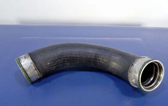 Volkswagen Phaeton Air intake hose/pipe