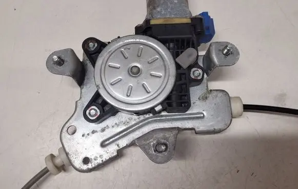 Chevrolet Captiva Rear door window regulator with motor 25937970 001100058755