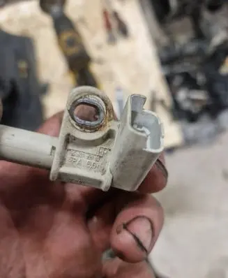 Mitsubishi Outlander Camshaft position sensor 9661135980