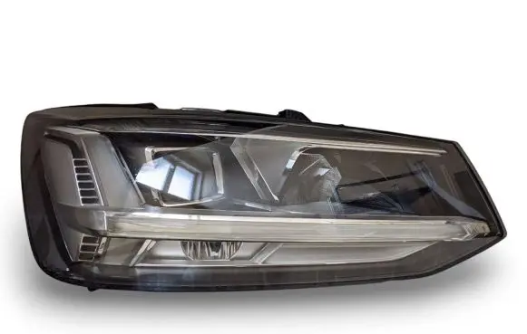 Audi Q2 - Headlight/headlamp 81A941034 90083597