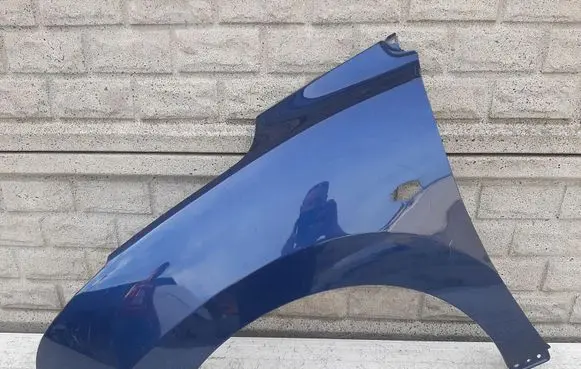 Suzuki Baleno EG Fender