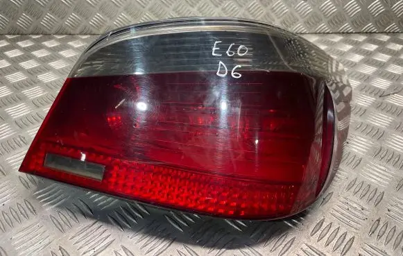 BMW 5 E60 E61 Rear/tail lights 6910768 2VP008679