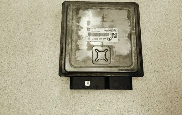 Skoda Octavia Mk2 (1Z) Engine control unit/module 03L906023LP 03L906023JH 5WP42683AA