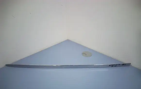 Toyota Avensis T270 Front door trim (molding) PZ415T049202