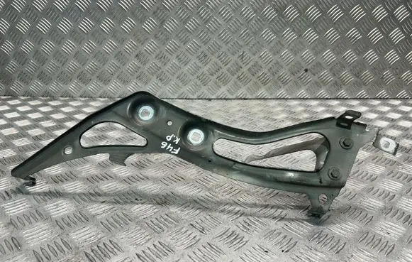 BMW 2 F46 Fender mounting bracket 7297201