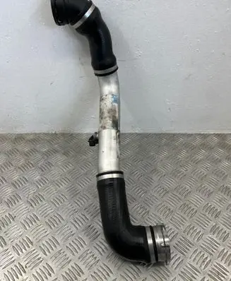 Intercooler hose/pipe