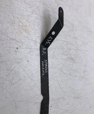 Fender mounting bracket