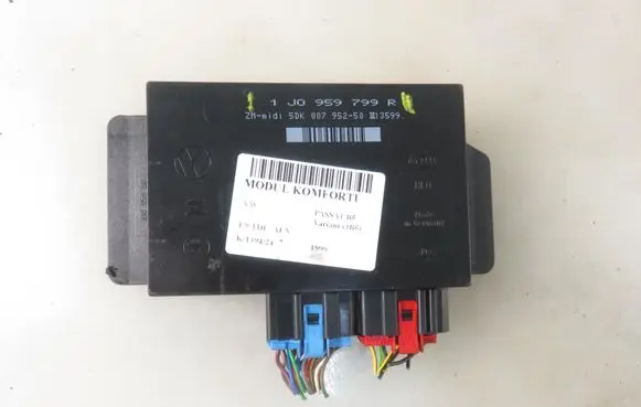 Volkswagen PASSAT B5 Central body control module 1J0959799R