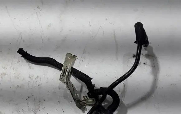Renault Scenic E-Tech V Engine coolant pipe/hose 215751732R